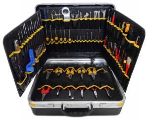 Service Case "BOSS" with 104 tools